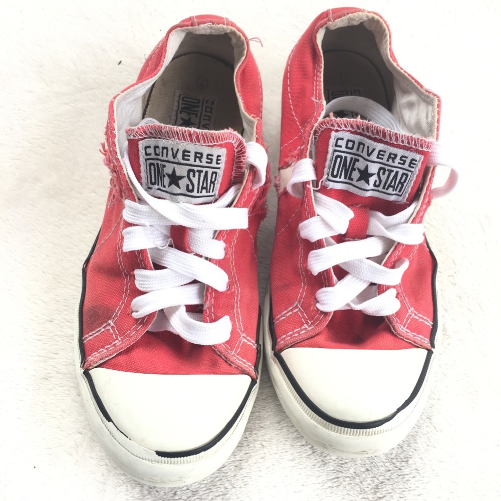 Red Converse Shoes ⭐️